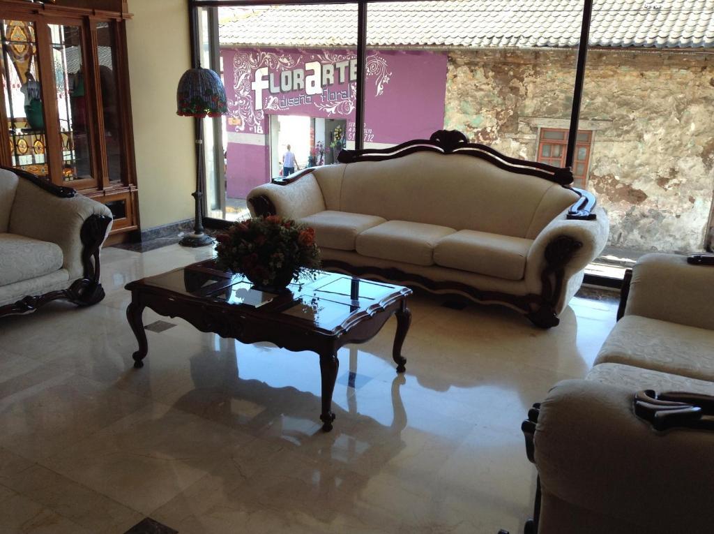 Hotel Real De Uruapan Uruapan  ภายนอก รูปภาพ