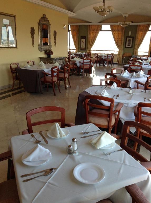 Hotel Real De Uruapan Uruapan  ภายนอก รูปภาพ